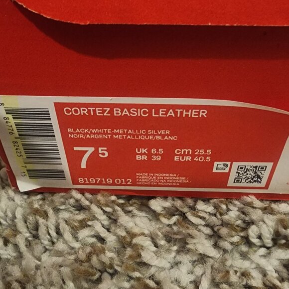 Mens Nike Cortez - Picture 4 of 4